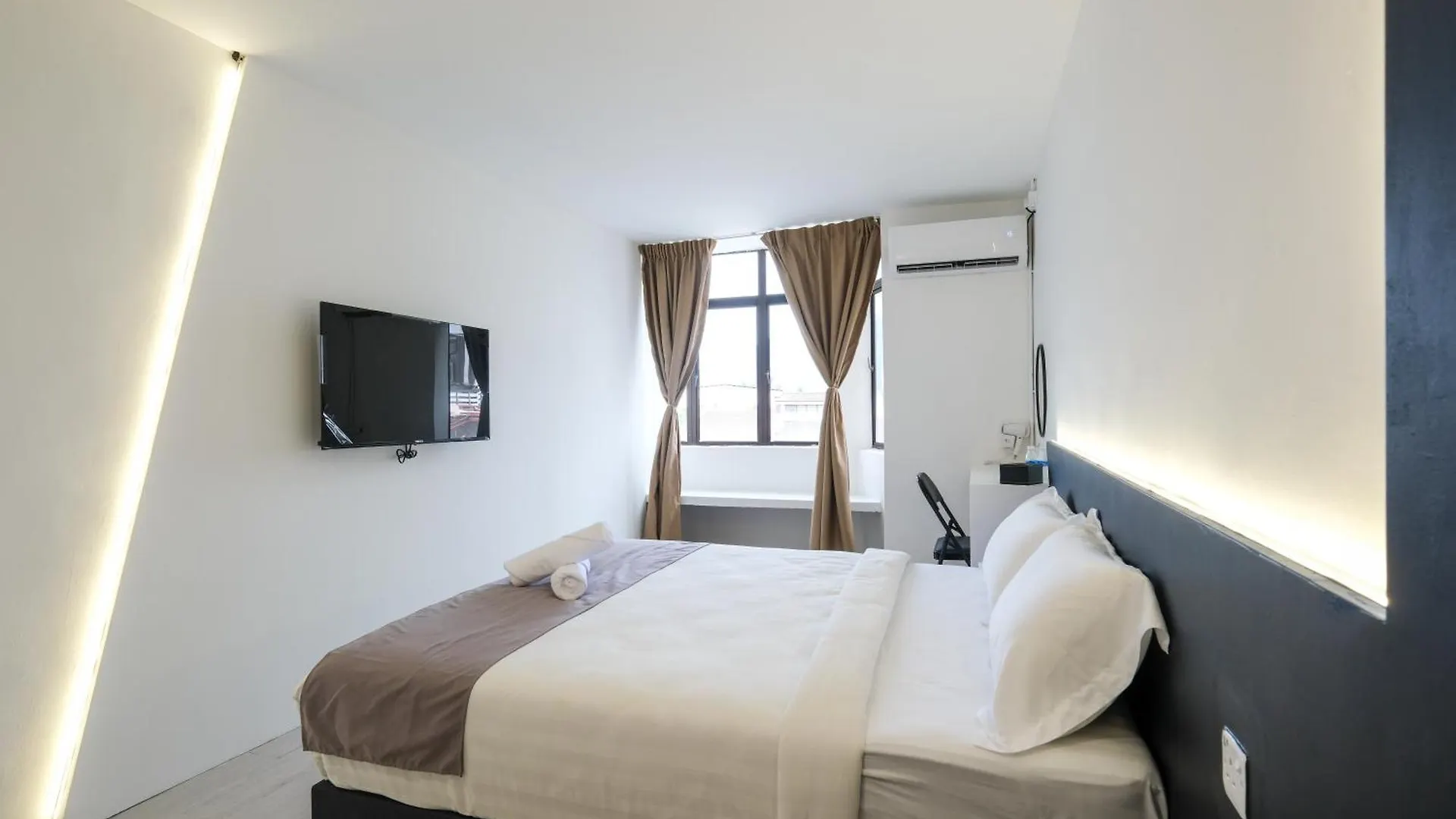 Loft 82 Hotel Bukit Mertajam 0*,  Malaysia
